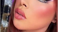 La cámara me adora! #maquillaje #makeupaddict #makeupartist #maquillaje #lipstick #blush #makeuplooks #makeupideas4you | Galletita beauty