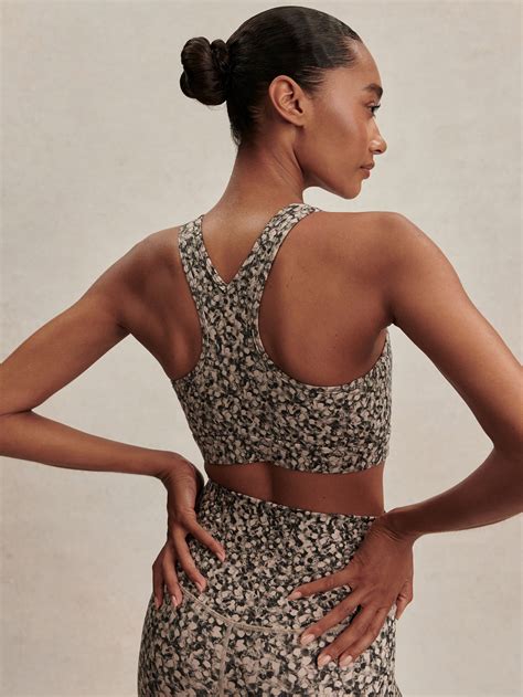 Varley Freesoft Selma Bra - Dappled Floral – Yogamatters