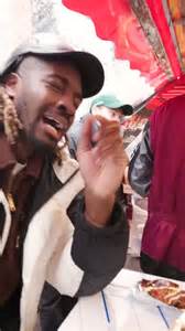 British rappers take on spicy Korean chicken skewers! 🌶️🔥