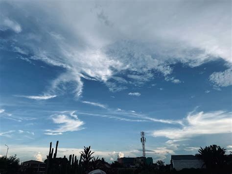 lyaa ̈ (@eellmoowi)’s videos with Iris - Goo Goo Dolls | TikTok