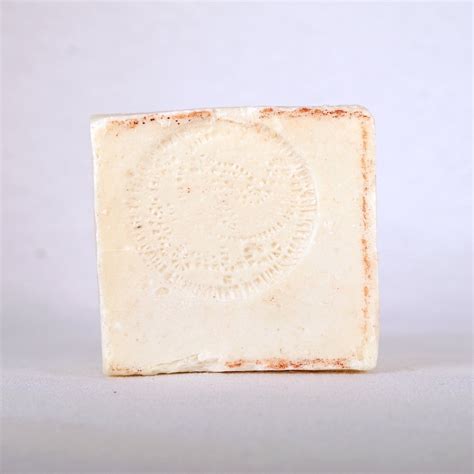 Naked Ostrich (al-Na'amah; النعامة) – Palestinian Soap Cooperative