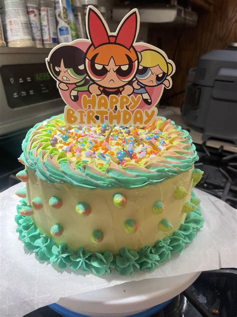 My daughter wanted a Powerpuff Girls cake for her 8th birthday party 🥰 ...