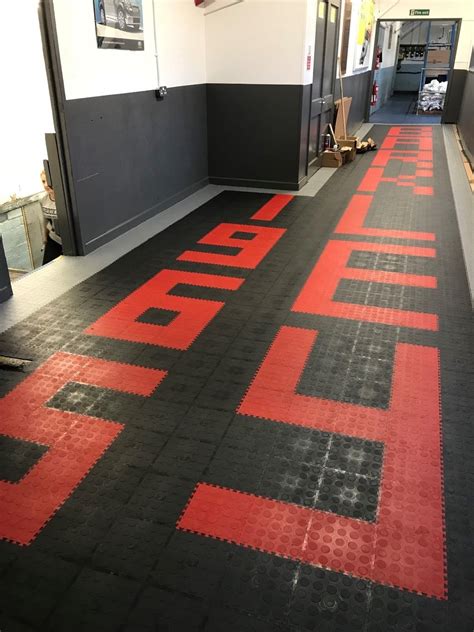 Garage Interlocking Floor Tile Set at Nancy Sheridan blog