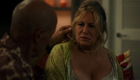 Jennifer Coolidge White Lotus Deserves Awards