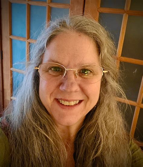 Certified Mediums - Meet Stacey Niedentohl from Chambersburg, PA