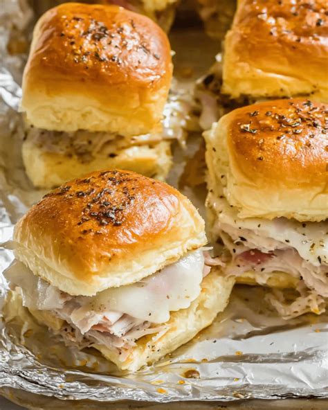 Turkey Sliders Recipe – The Best 5-Ingredient Party Sandwich