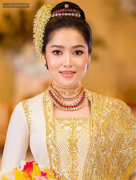 Myanmar traditional wedding dress – Artofit