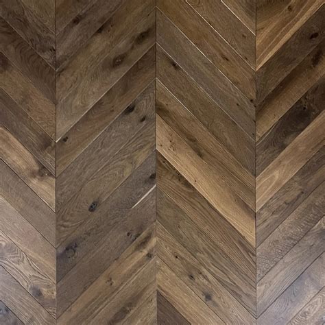 Chevron Antique Double Smoked Oak 90 x 4/16 x 510mm