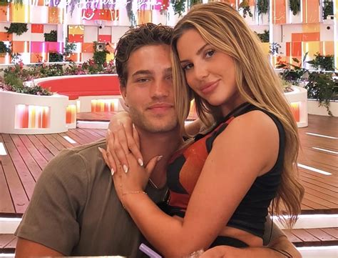 Love Island’s Iris Explains Those TJ Photos On Gabby Windey’s ‘Long ...