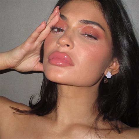 Kardashian critics fear Kylie Jenner's lips are so big they will 'burst ...