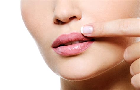 Grano en el labio: causas y remedios | Smysecret