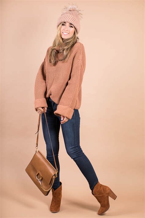 3 Thanksgiving Outfit Ideas - My Darling Diary | Thanksgiving outfit ...