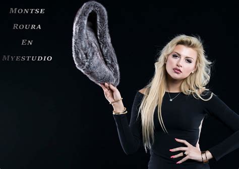 Rfoto2000 Fotografía: Sesion con Montse Roura en Mystudio