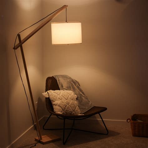 Cantilever Lamp