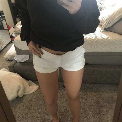 Sofia Vergara White Mini Shorts- Size 4 - Gold... - Depop