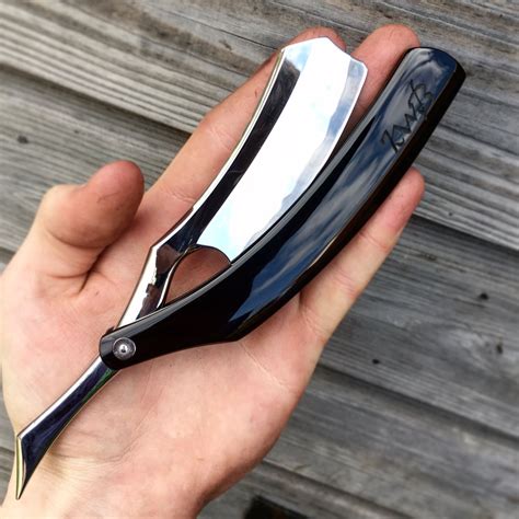 Pin by GEVORGYAN Rob on barbier & coiffure | Straight razor shaving kit ...