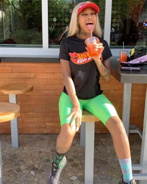 [100+] Summer Walker Wallpapers | Wallpapers.com