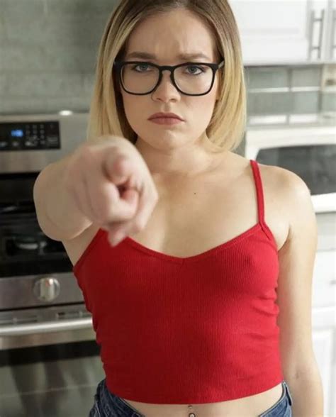 Katie Kush Age, Hot Photos, Measurements, OnlyFans, Net Worth, Wiki, Biography & More