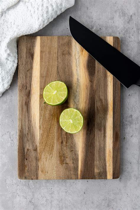 Health benefits of guacamole and easy avocados recipe - A Sparkle of Genius