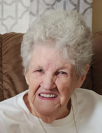 Mary Elizabeth Russell Obituary - 2024 - EC Nurre Funeral Homes