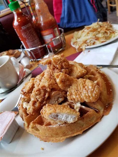 Vic's Waffle House - 283 Old Main St, Tewksbury, MA 01876 - Hours ...