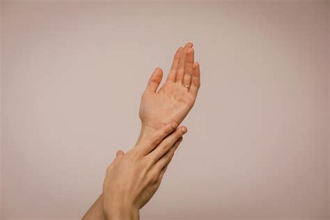 An In-Depth Guide to Self-Administered EMDR Therapy at Home ...