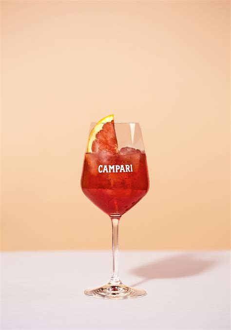 Rezept: Campari Amalfi ist der Trend-Drink des Sommers | Campari ...