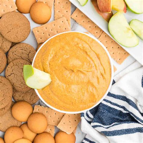 Easy Pumpkin Dip Recipe - Desserts On A Dime