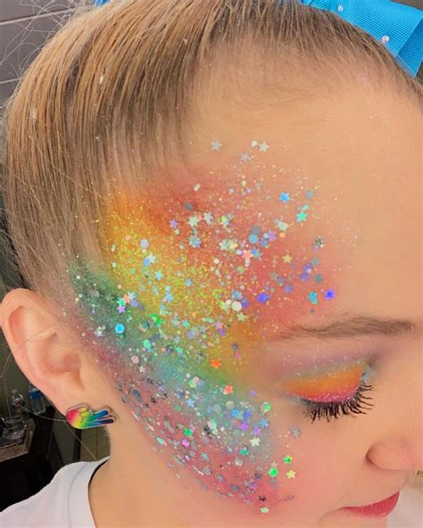 JoJo Siwa on Instagram: “I did this!!🌈⚡️💕🎉💚🤩 I’m Having fun playing ...