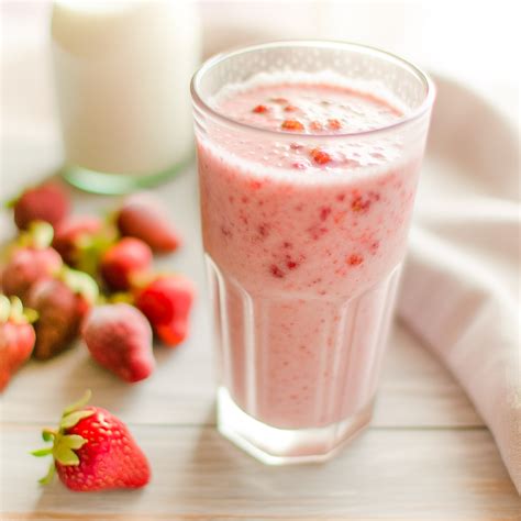 HOW TO MAKE A STRAWBERRY SMOOTHIE WITH FROZEN STRAWBERRIES ON 2025