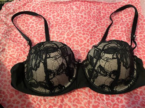 Victoria's Secret Black Lace Balconette Bra 34B - Gem