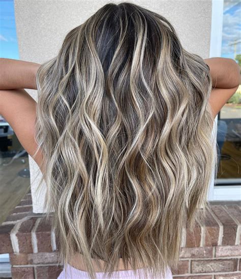 50 Blonde Highlights Ideas for a Chic Makeover in 2026 - Hair Adviser