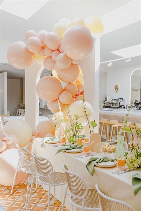 How To Plan a Bridal Shower She'll Absolutely Love