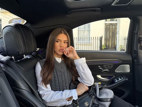 leah halton | Beautiful beach🫶🏼 | Instagram