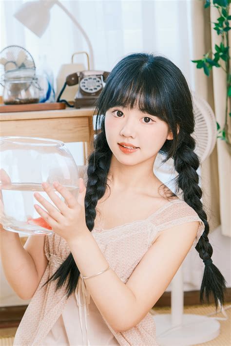 [YWW.ME] August 26, 2025: Japanese-style girl's home photoshoot with Pear Blossom - V2PH