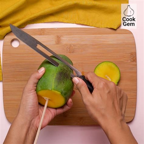 How To Cut A Mango On A Stick