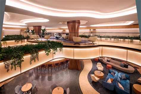 Chase debuts new airport lounge: Gourmet menus, sleek interiors, free ...