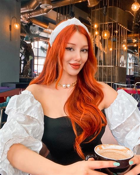 Épinglé par Carlos Medrano sur Hot redheads | Coiffures coupes de cheveux, Portrait photo de ...