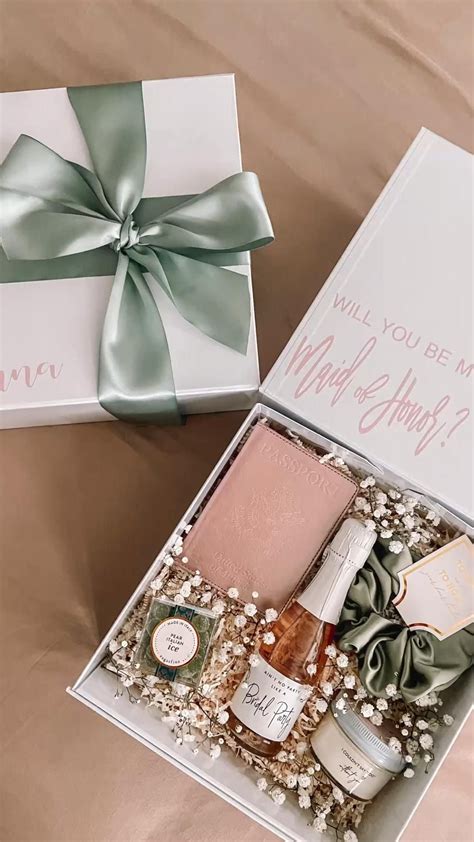 Bridesmaid proposal boxes for our 2023 wedding – Artofit