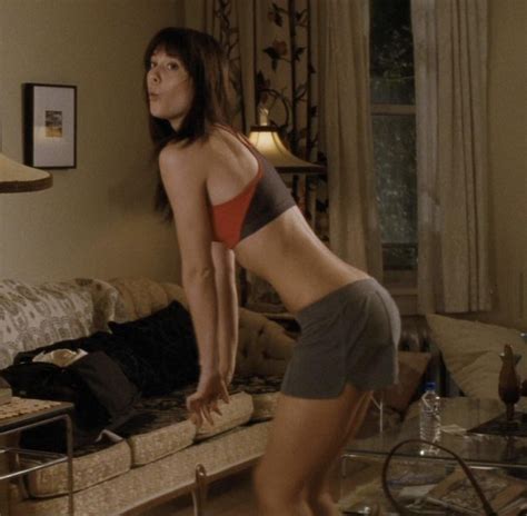 Mary Elizabeth Winstead : r/CelebrityBacksides