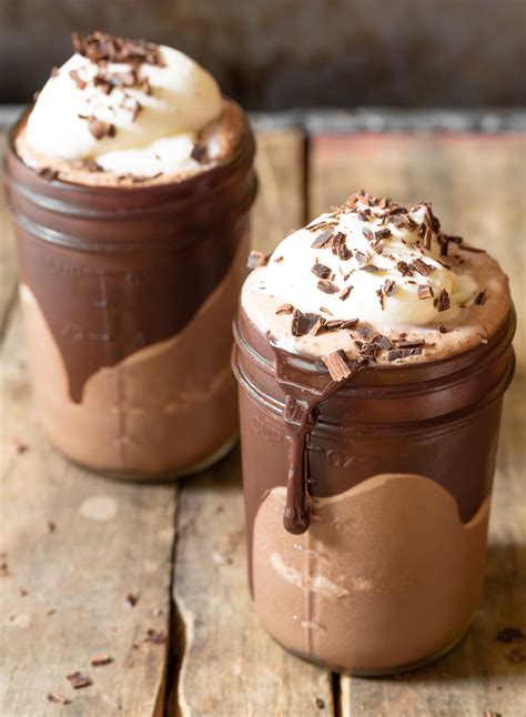20 Irresistible Frozen Hot Chocolate Recipes for Summer Fun – MexFoody