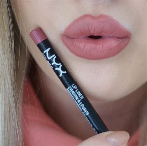 Nyx Peekaboo Neutral Lip Liner