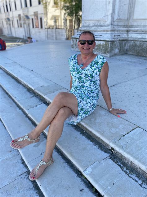 Can A Man Wear A Dress In Public at Hudson Harrison blog