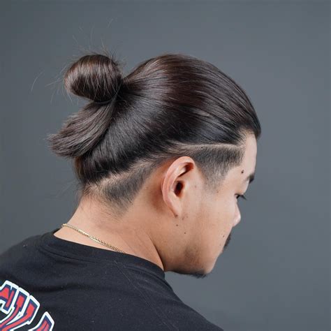 34 Man Bun Undercut Styles