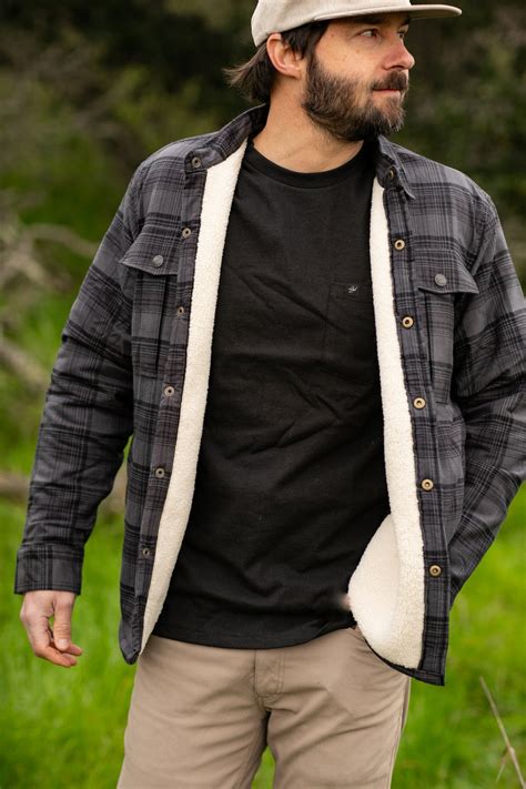 Northwood Sherpa Insulated Flannel Jacket | Deadwood Black - Pladra