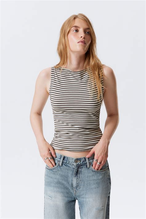 Annie gestreepte mouwloze top met boothals - Grijs en wit gestreept ...