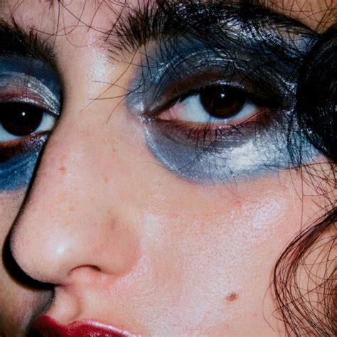 How to stop your eye makeup smudging, according to Meghan Markle's ...