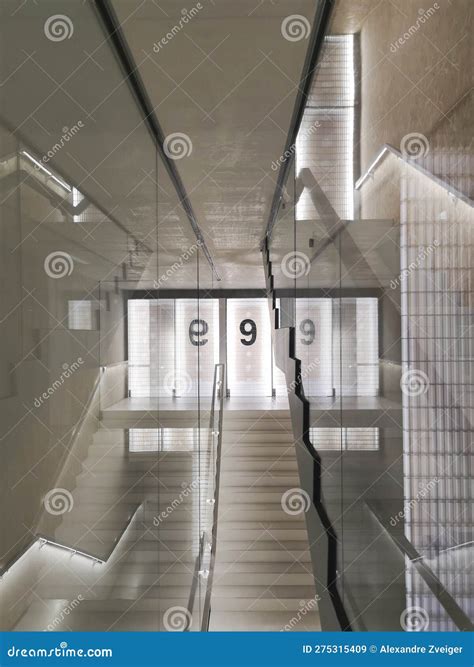 Descending Staircase