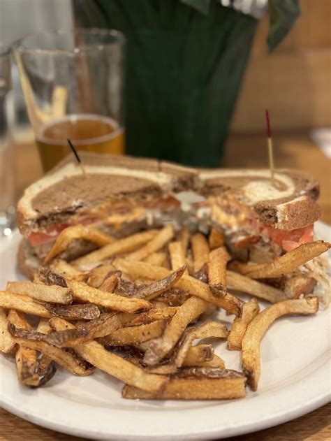 Longs Peak Pub Longmont