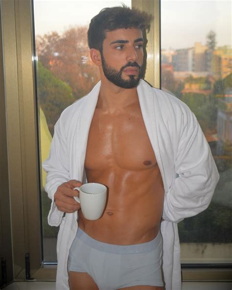 Mikey (@mikesaynt) • Instagram photos and videos